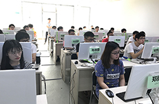 电科大学子来蓝鸥广州参加VR实训